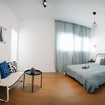 Lapin Luxury Apartment By Nimizz